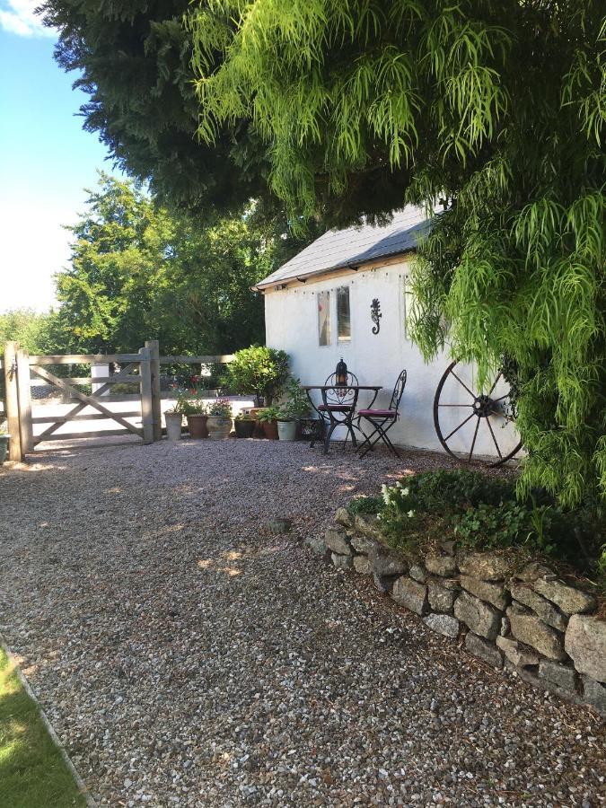 Cookshayes Country Guest House Мортонемпстед Экстерьер фото